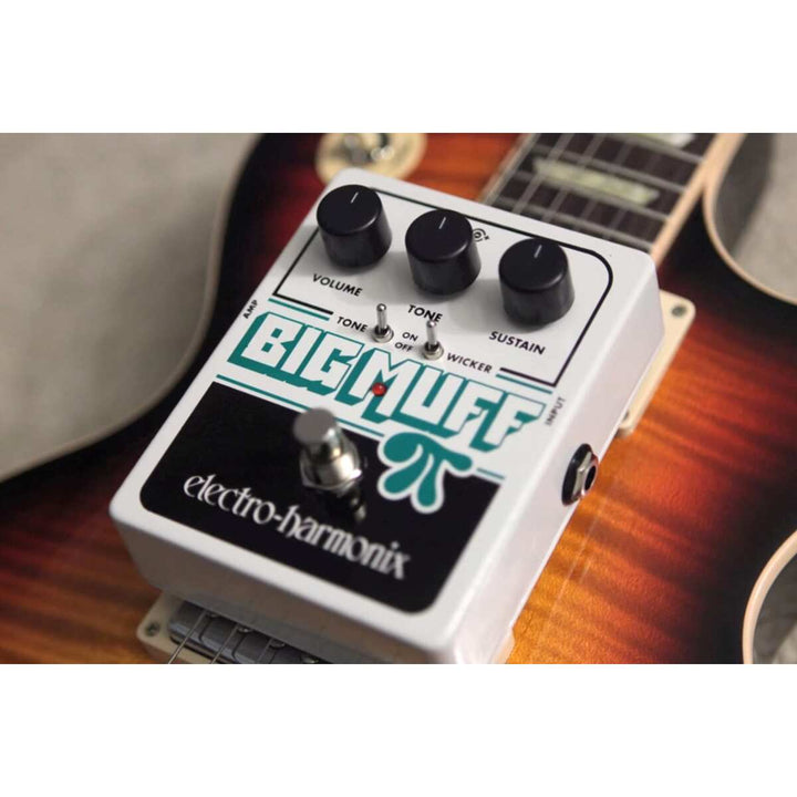 Electro-Harmonix EHX Big Muff Pi with Tone Wicker Fuzz / Distortion / Sustainer 1