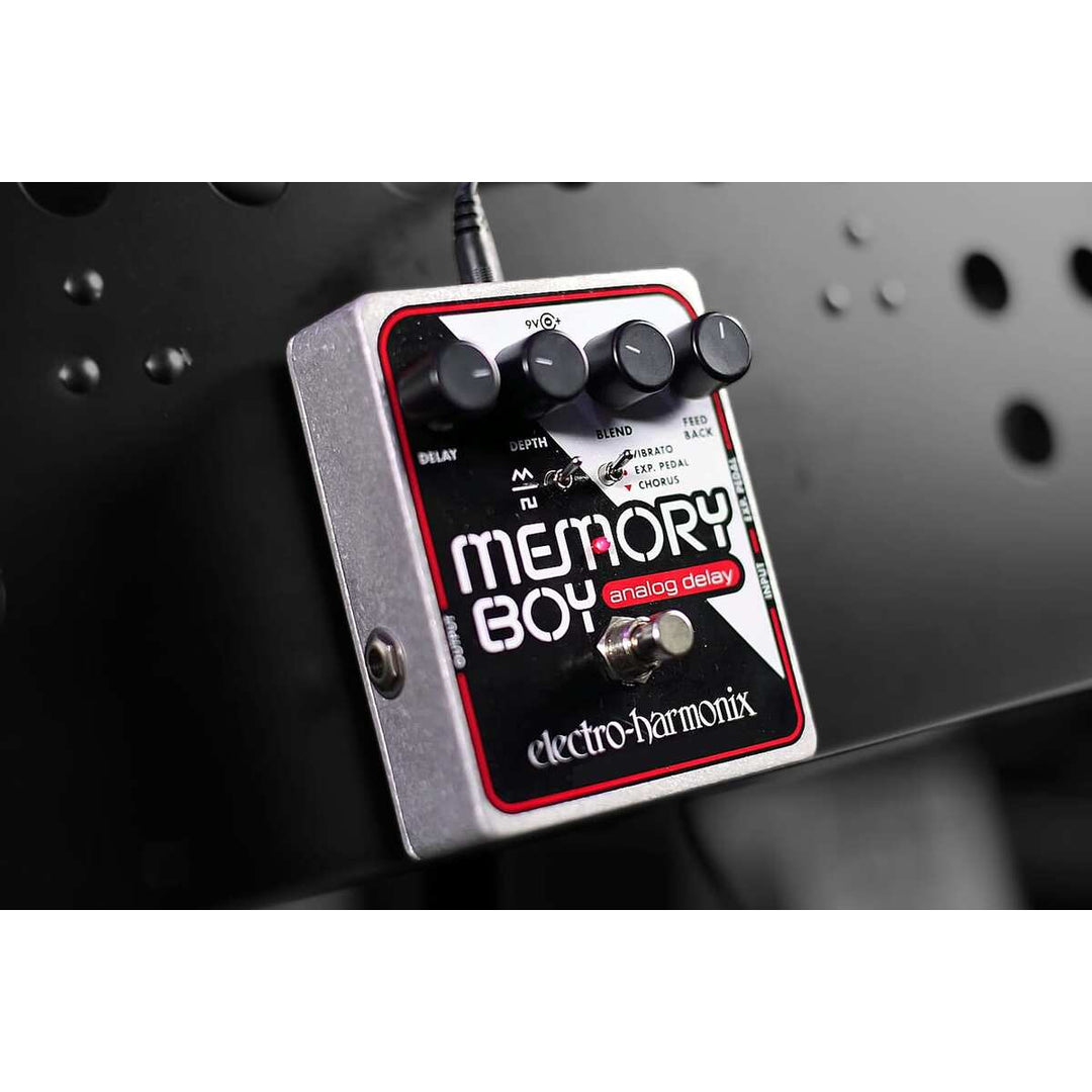 Electro-Harmonix EHX Memory Boy Analog Delay with Chorus & Vibrato 1
