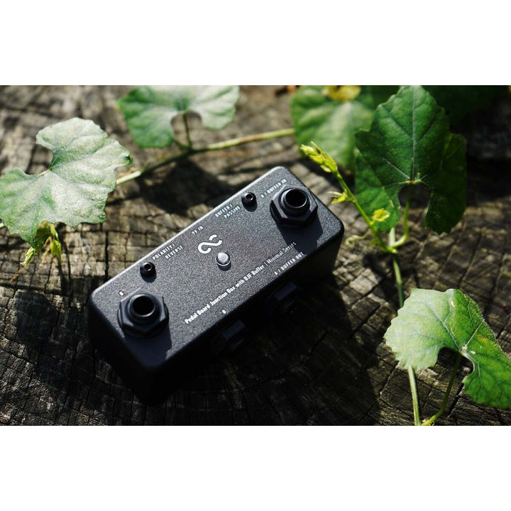 One Control Minimal Series Pedal Board Junction Box With BJF Buffer  3