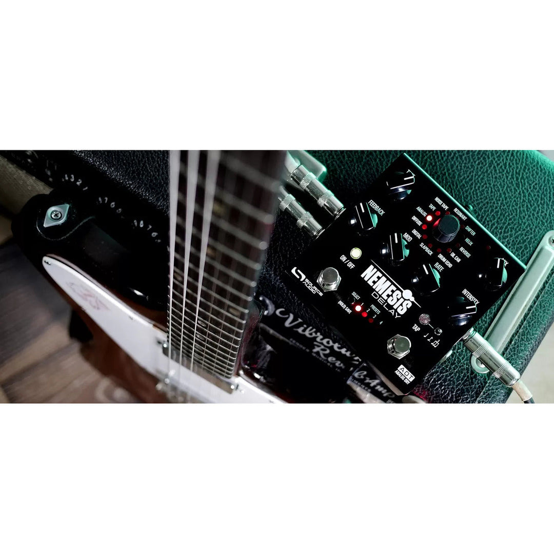 Source Audio Nemesis ADT Delay Pedal w/analog dry path  4