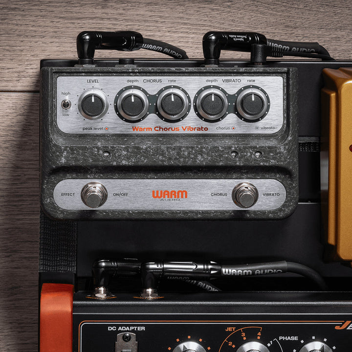 Warm Audio Stereo Chorus & Vibrato Pedal With Depth & Rate Controls 8